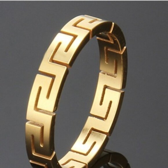 Great Wall Pattern Titanium Steel Ring - Picture 2 of 2